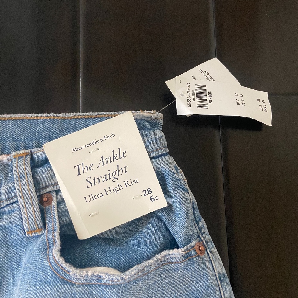 Brand new Abercrombie & Fitch jeans